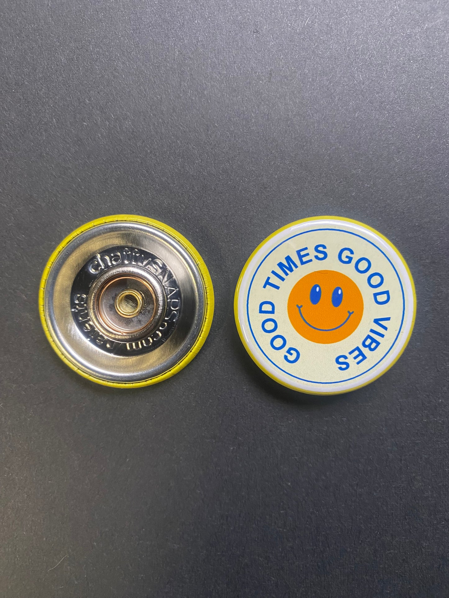 Good Times Good Vibes Snap Charm